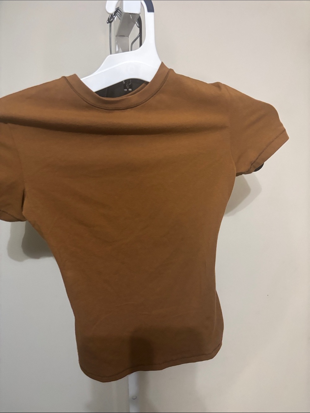 NWT SKIMS cotton jersey Tshirt• Color-chai• size - XS - Picture 6 of 9